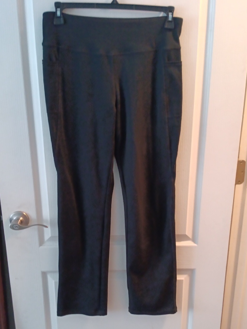 Jockey Black High-Rise Active Leggings with Side Pockets